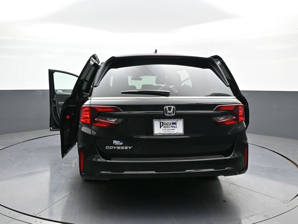 Certified 2025 Honda Odyssey EX-L image 98