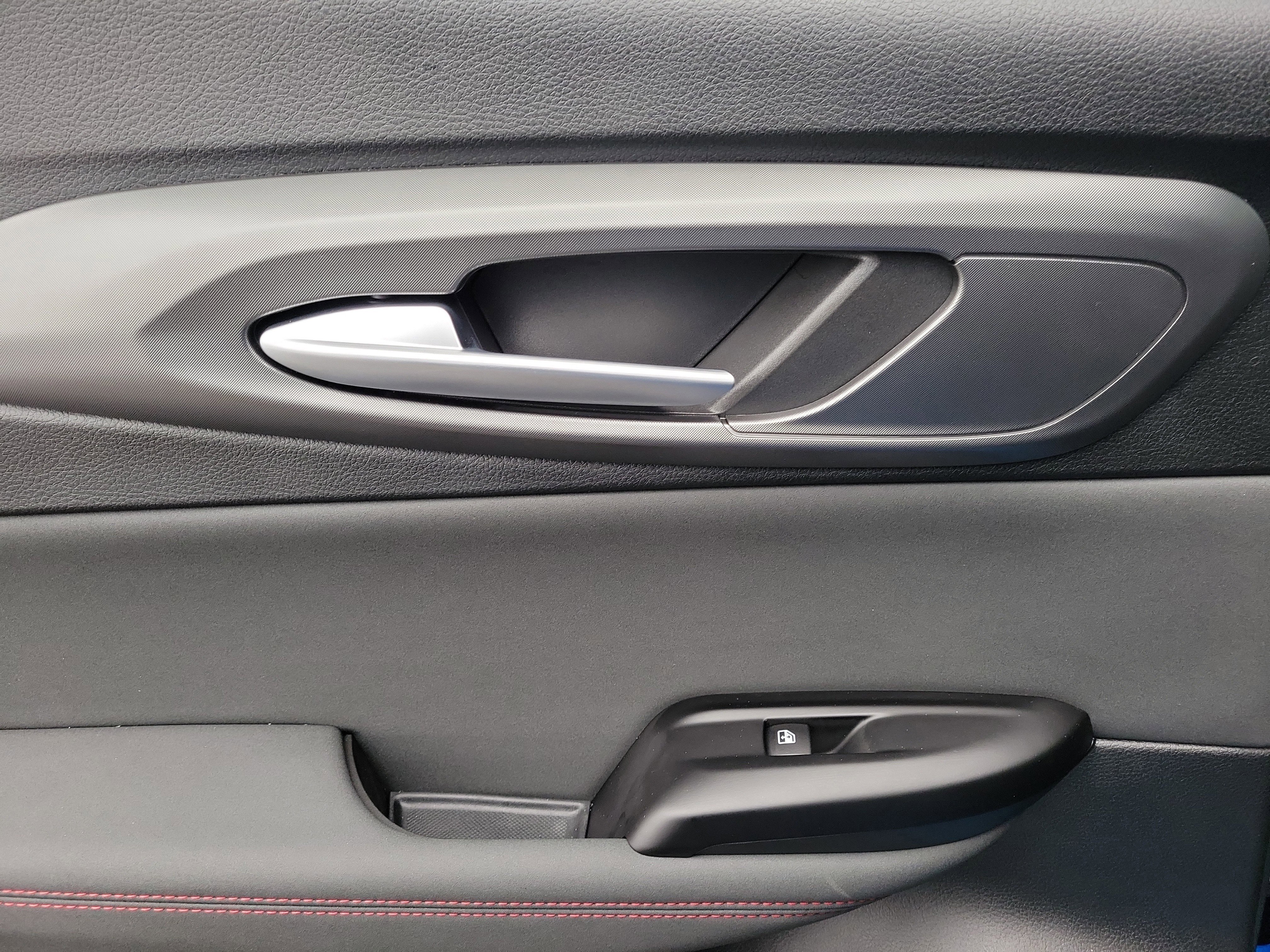 Used 2024 Dodge Hornet R/T w/ Tech Pack w/o Parking image 12