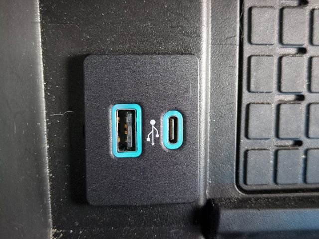 Used 2024 Ford Expedition Platinum AWD/4WD image 19