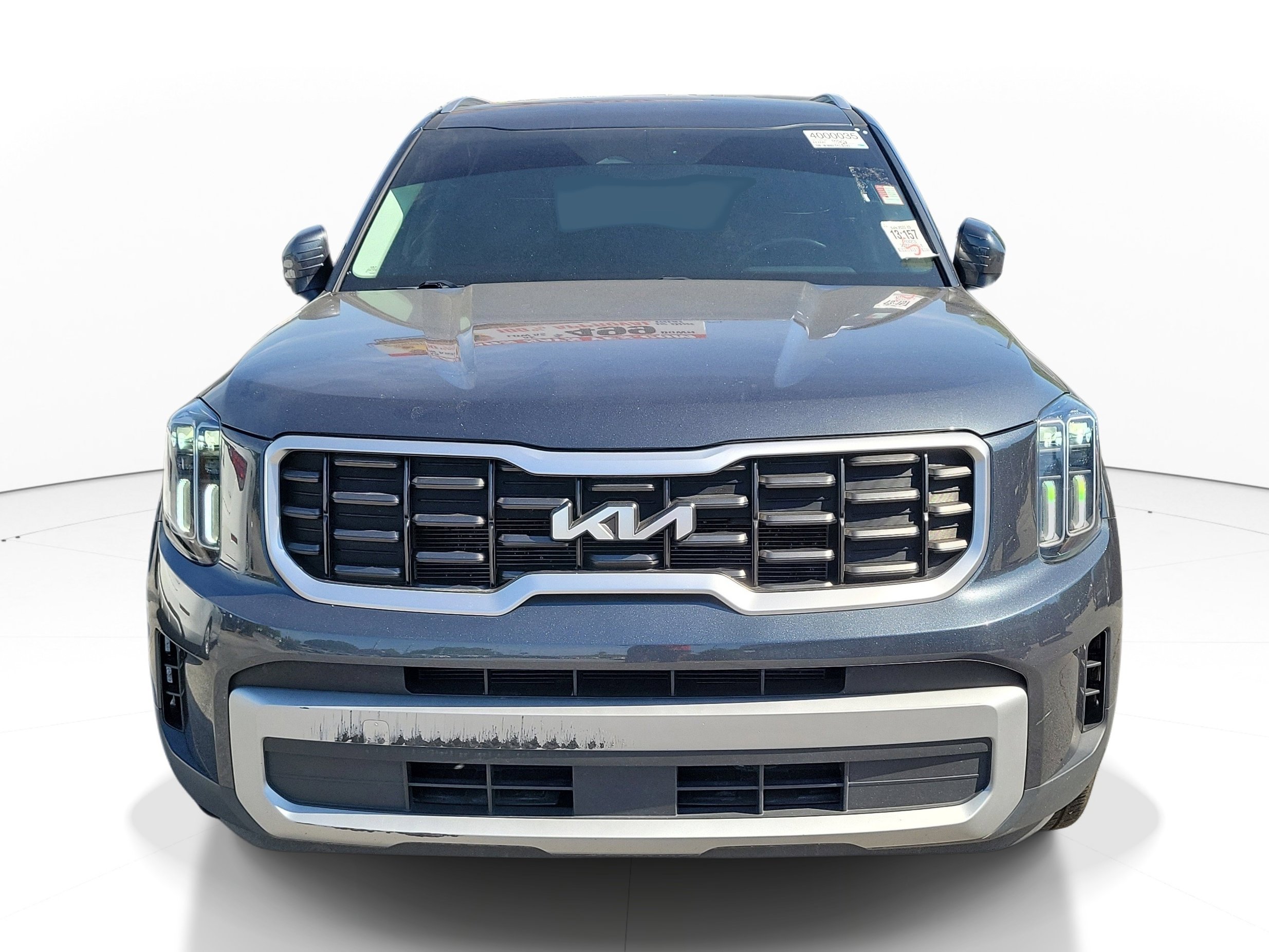 Used 2023 Kia Telluride S image 2