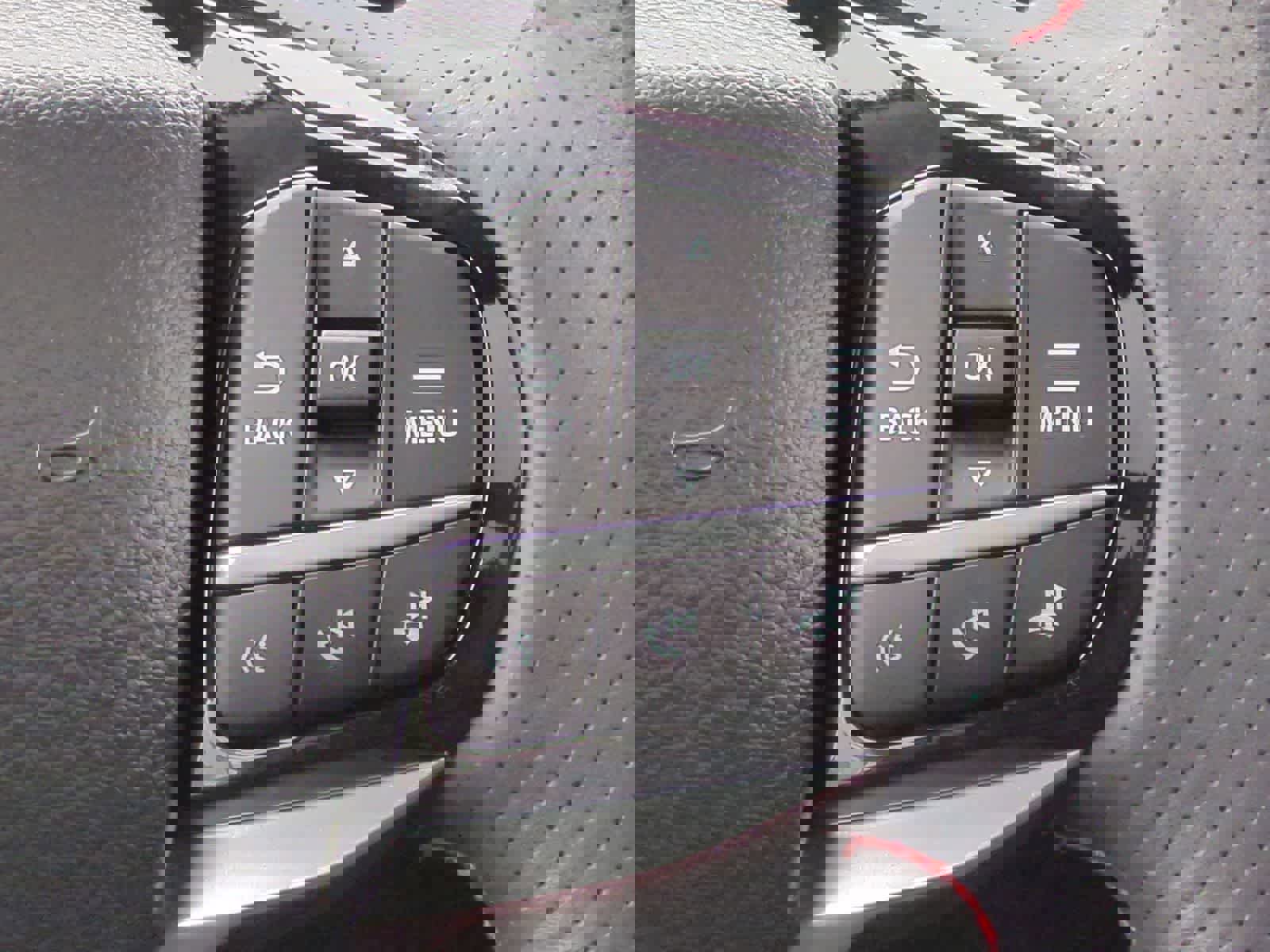 Certified 2025 Ford Explorer ST-Line w/ Premium Package image 26