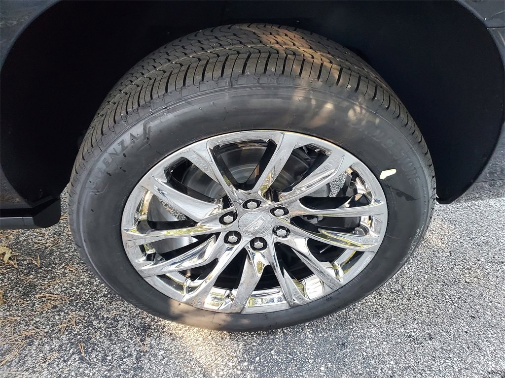 New 2026 Cadillac Escalade ESV Luxury w/ LPO, Radiant Package image 37