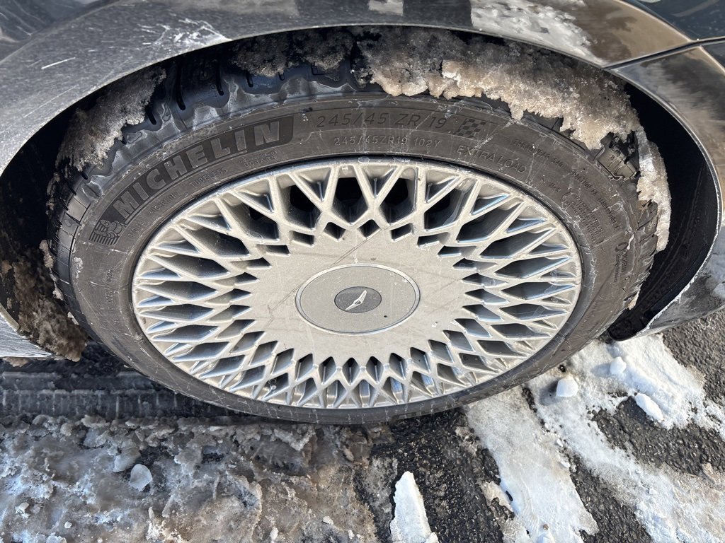 Used 2022 Genesis G90 5.0 Ultimate image 7