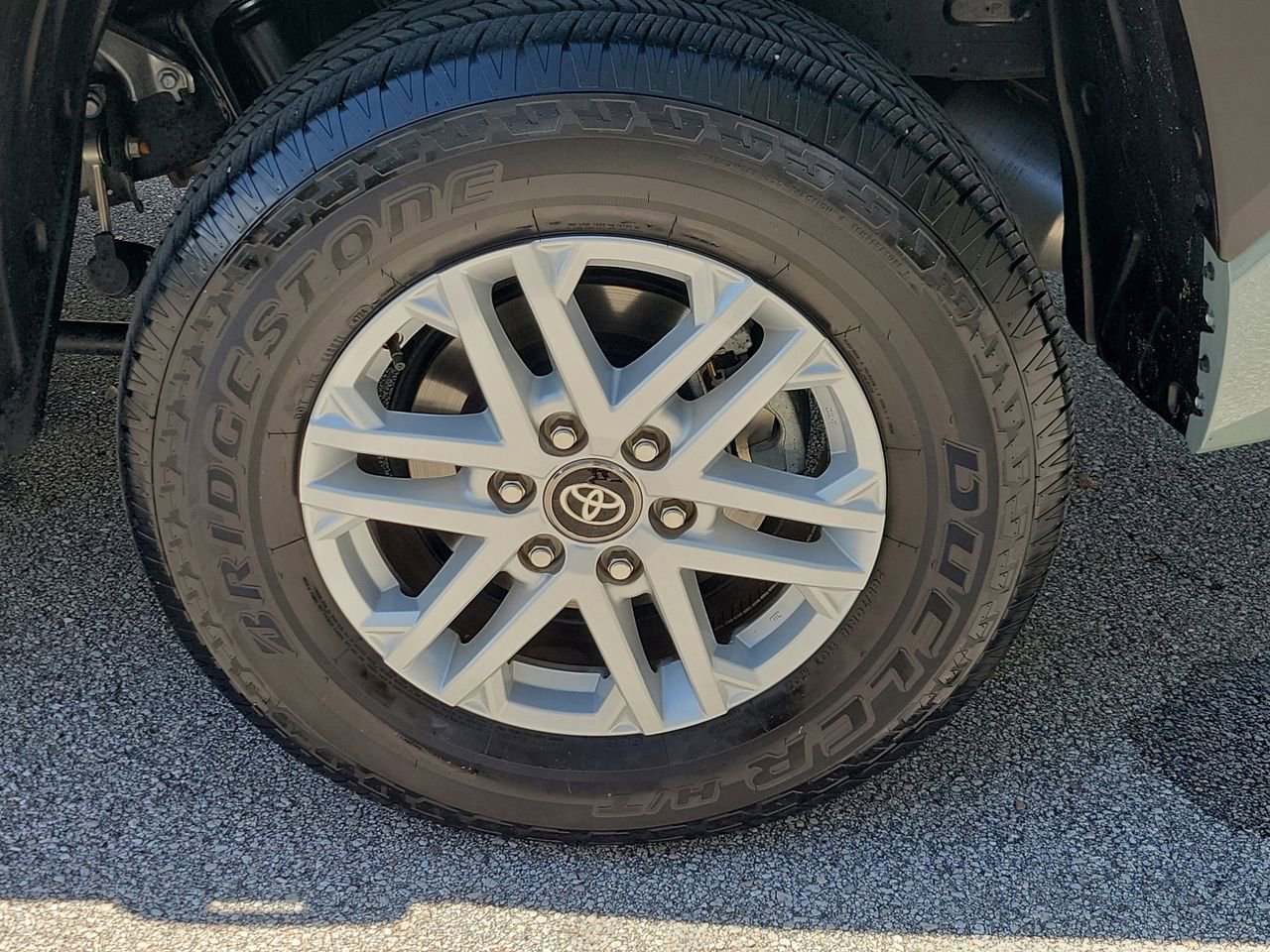 Used 2026 Toyota Tundra SR5 w/ SR5 Premium Package image 5