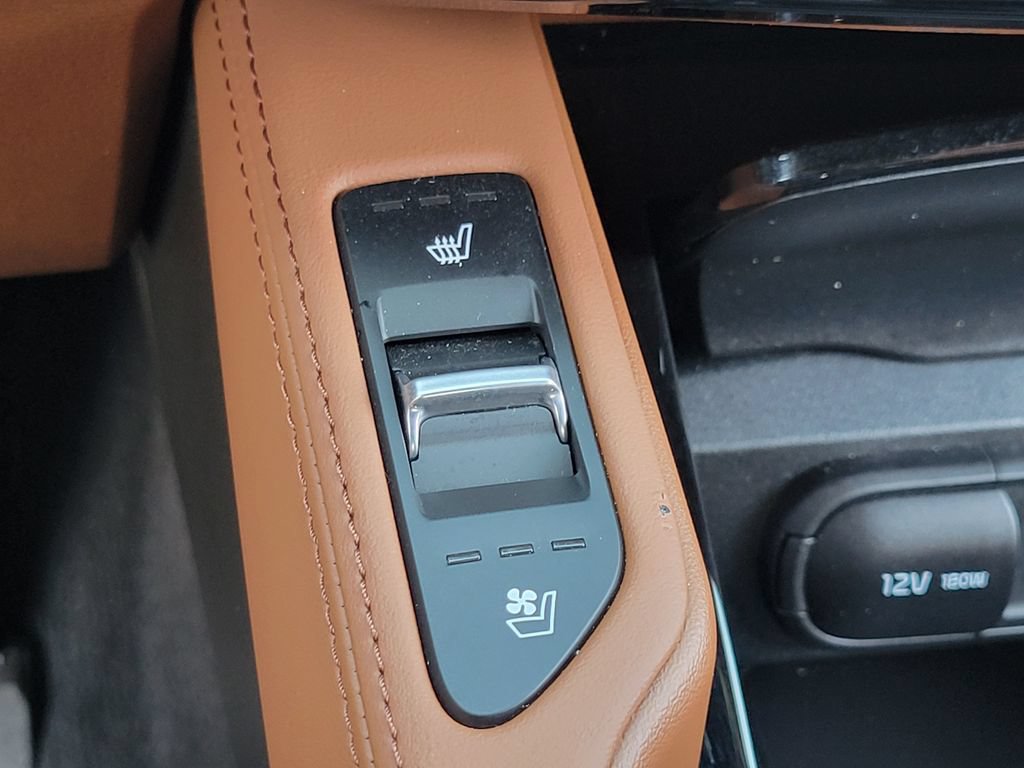 Used 2024 Kia Telluride EX X-Line AWD/4WD image 12