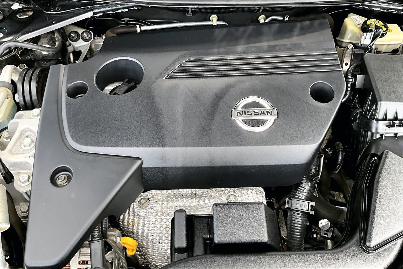 Used 2015 Nissan Altima 2.5 S w/ Power Driver Seat Package FWD image 32
