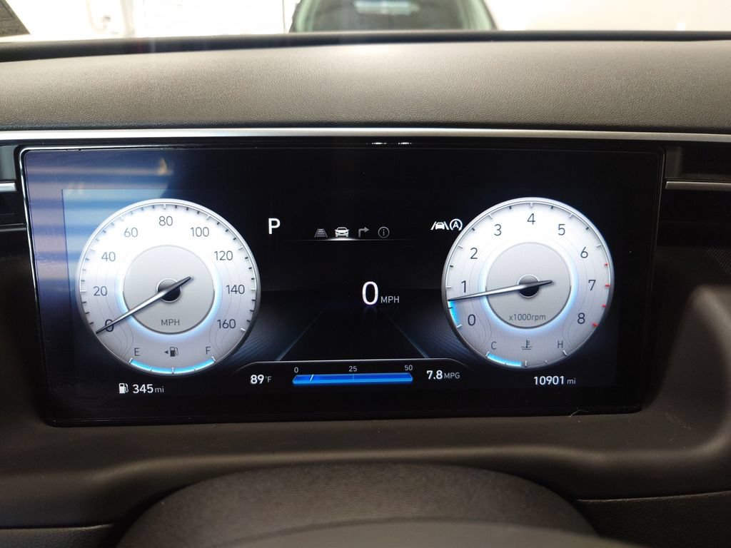 Used 2023 Hyundai Tucson Limited AWD/4WD image 16