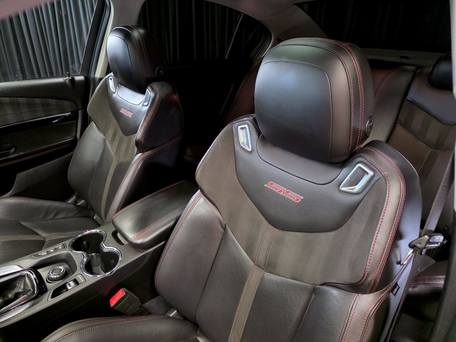 Used 2016 Chevrolet SS RWD image 20