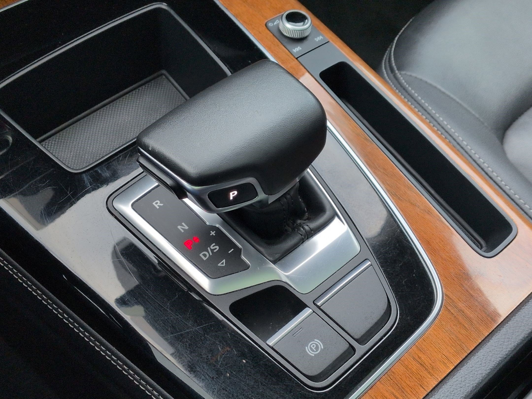 Used 2022 Audi Q5 2.0T Premium Plus image 25