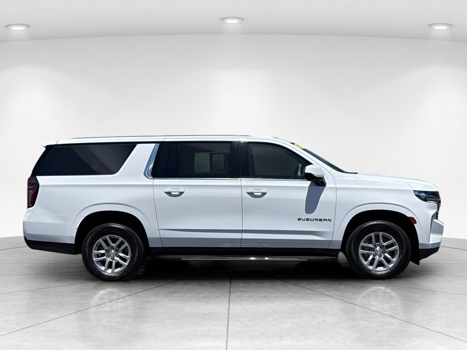 Used 2023 Chevrolet Suburban LT AWD/4WD image 3