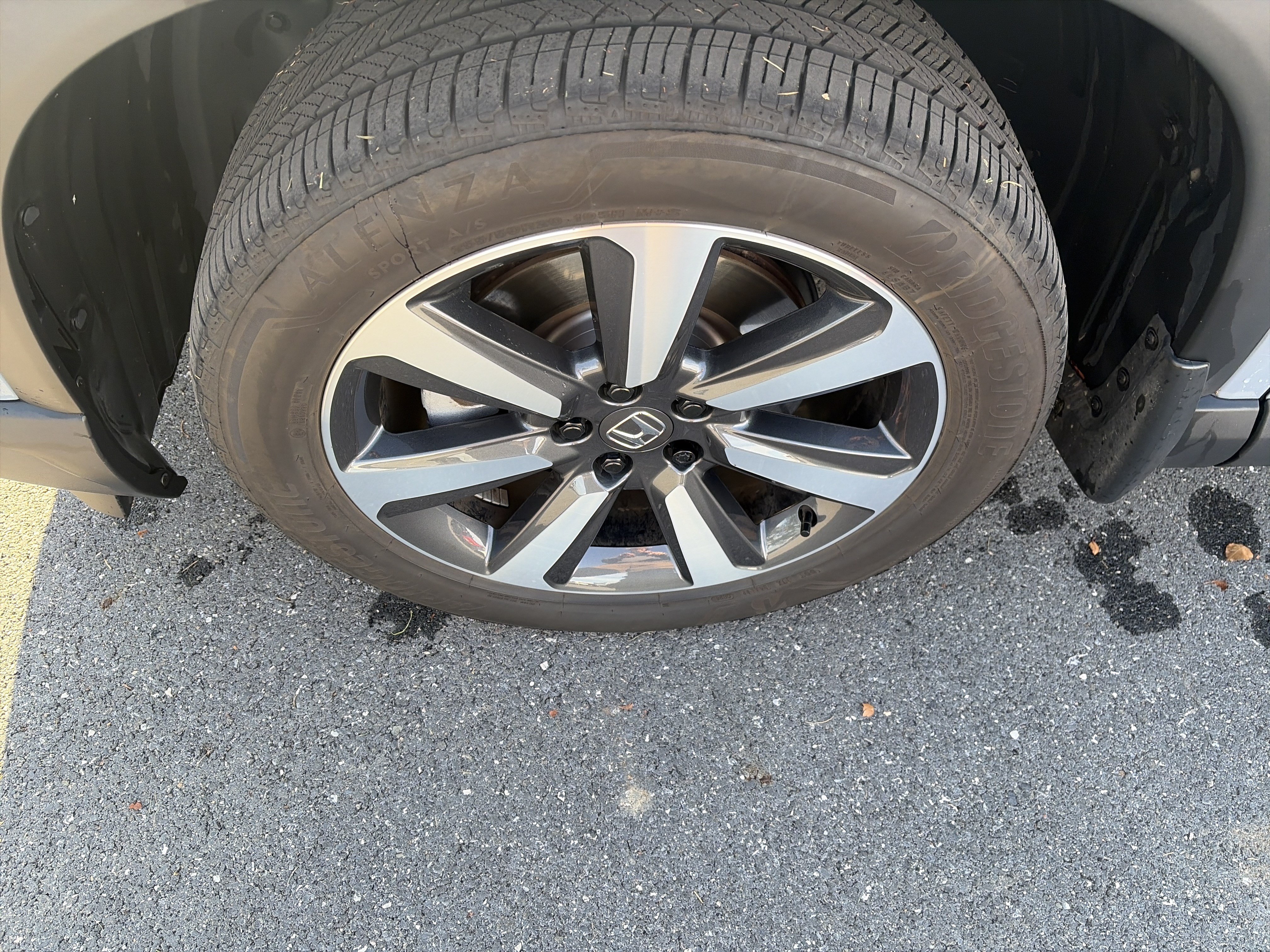 Used 2025 Honda Pilot Touring image 7