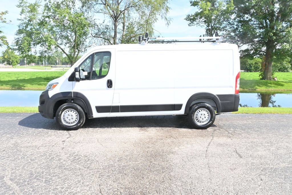 Used 2025 RAM ProMaster 2500 w/ Safety Group FWD image 4