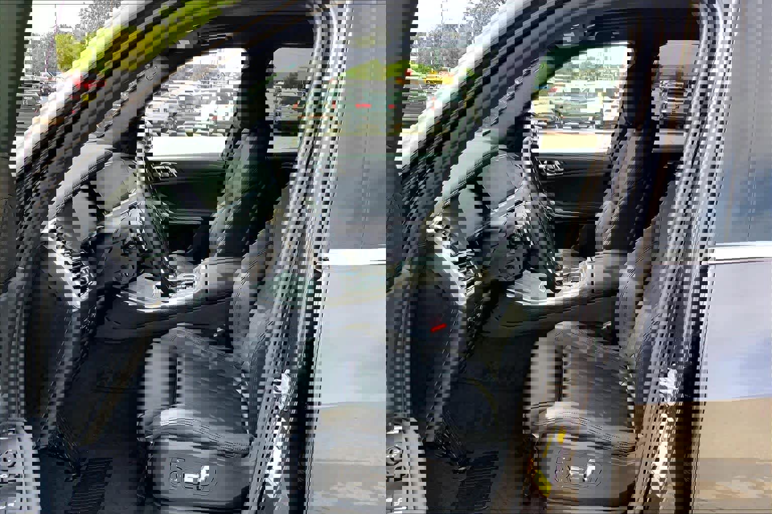 Used 2022 BMW X5 sDrive40i w/ Premium Package image 8