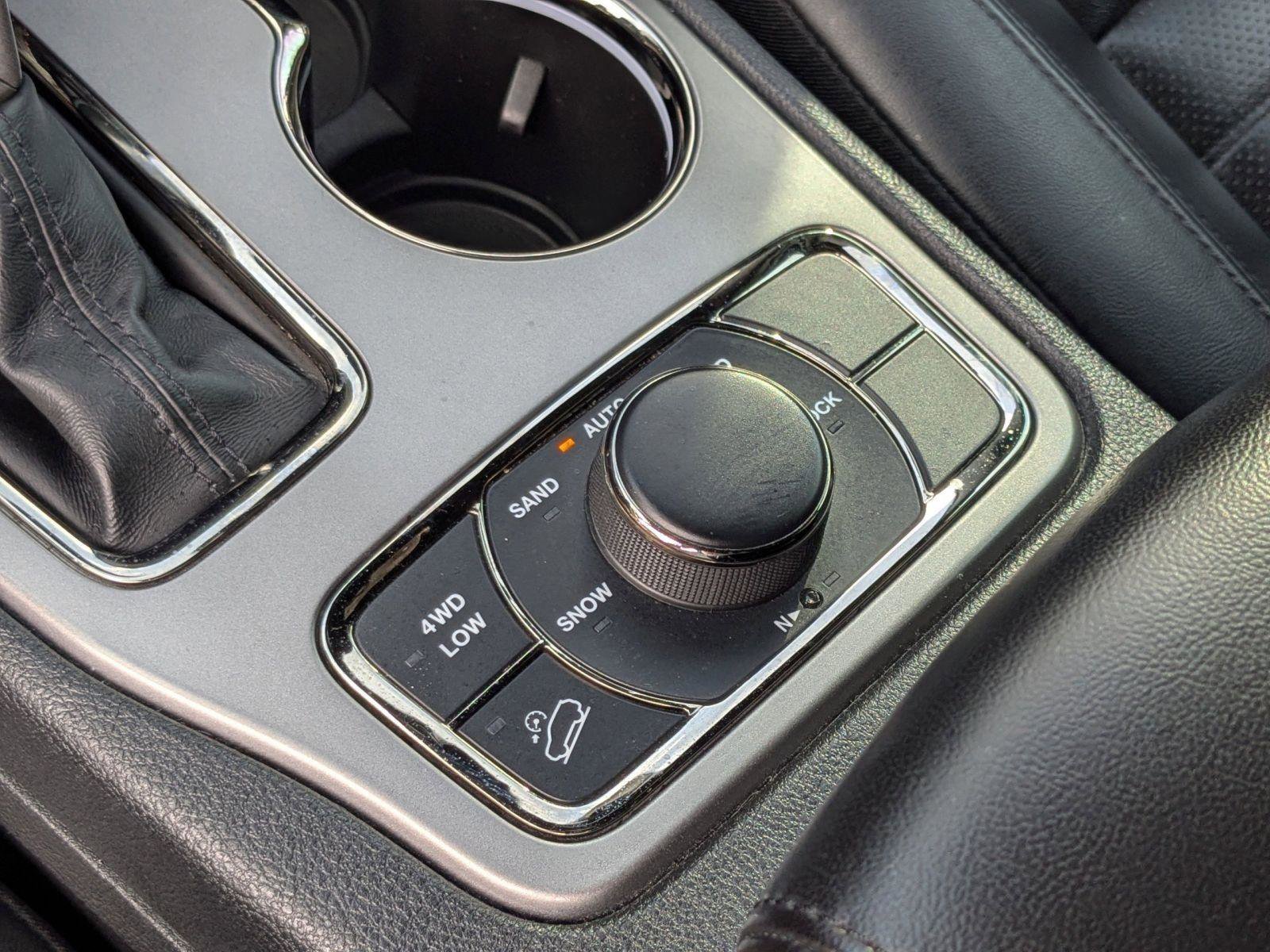 Used 2021 Jeep Grand Cherokee Limited X AWD/4WD image 15
