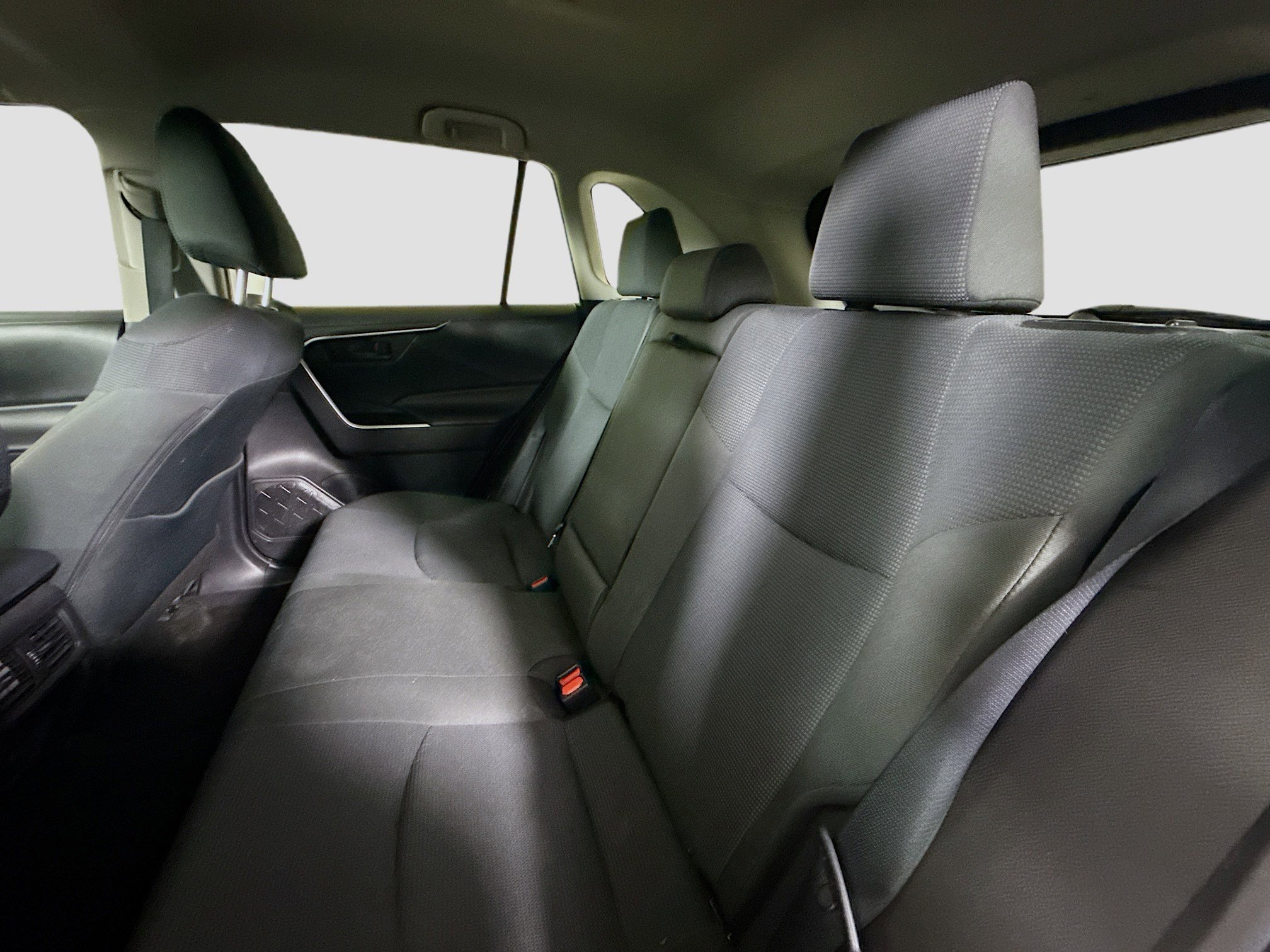 Used 2022 Toyota RAV4 LE image 24