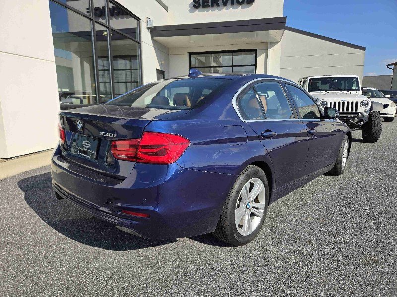 Used 2018 BMW 330i xDrive SPORT PACKAGE w/ Convenience Package image 3
