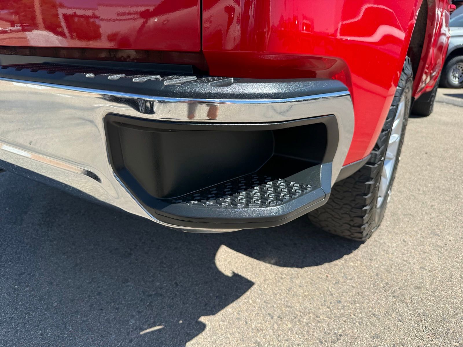 Used 2020 Chevrolet Silverado 1500 LT AWD/4WD image 6