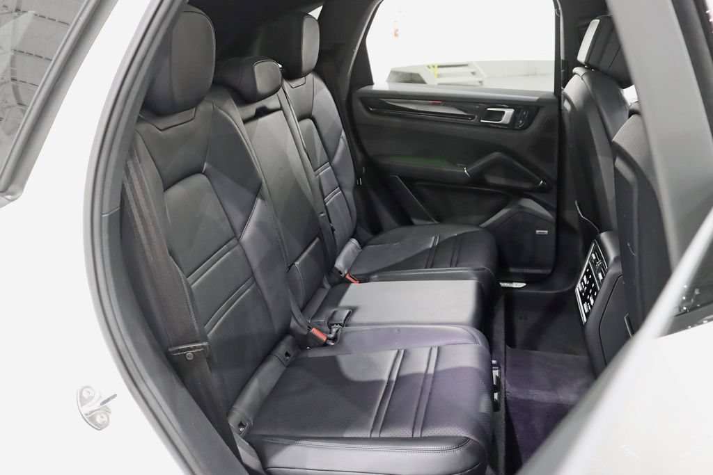 Used 2019 Porsche Cayenne AWD/4WD image 27