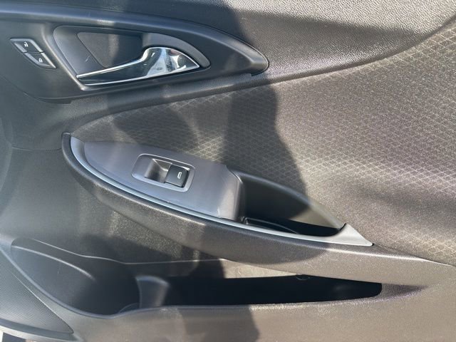 Used 2024 Chevrolet Malibu LT image 40