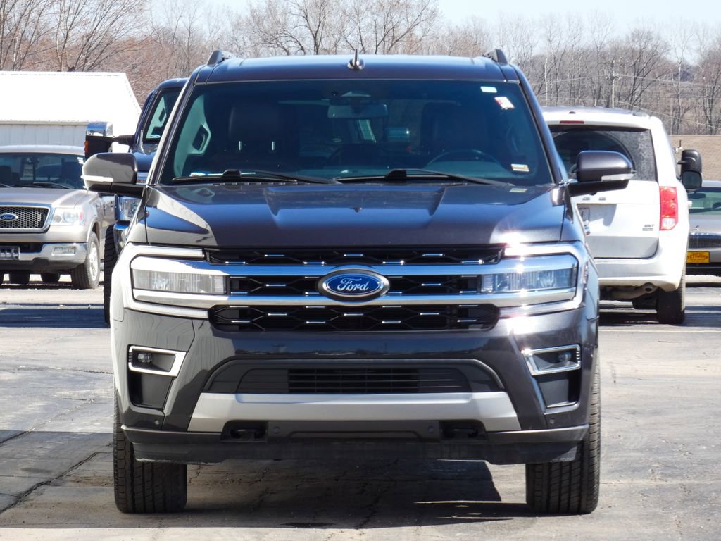 Used 2022 Ford Expedition Max Limited image 4