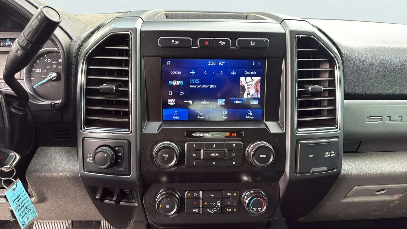 Used 2020 Ford F250 4x4 Crew Cab Super Duty image 11