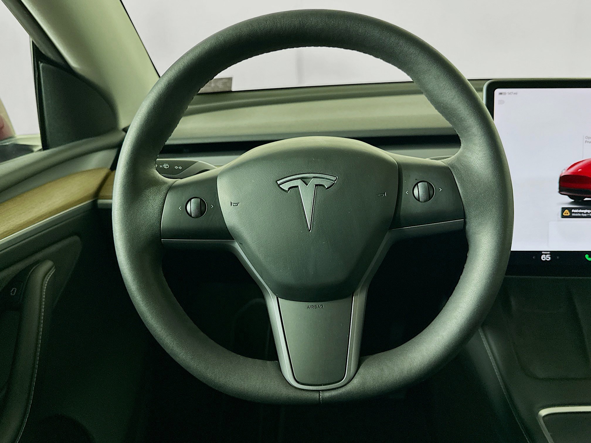 Used 2023 Tesla Model Y Long Range image 17