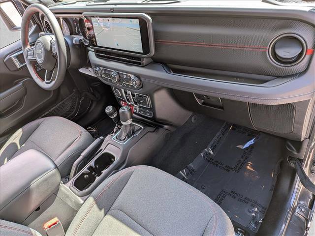 Used 2024 Jeep Wrangler Unlimited Rubicon w/ Technology Group image 22