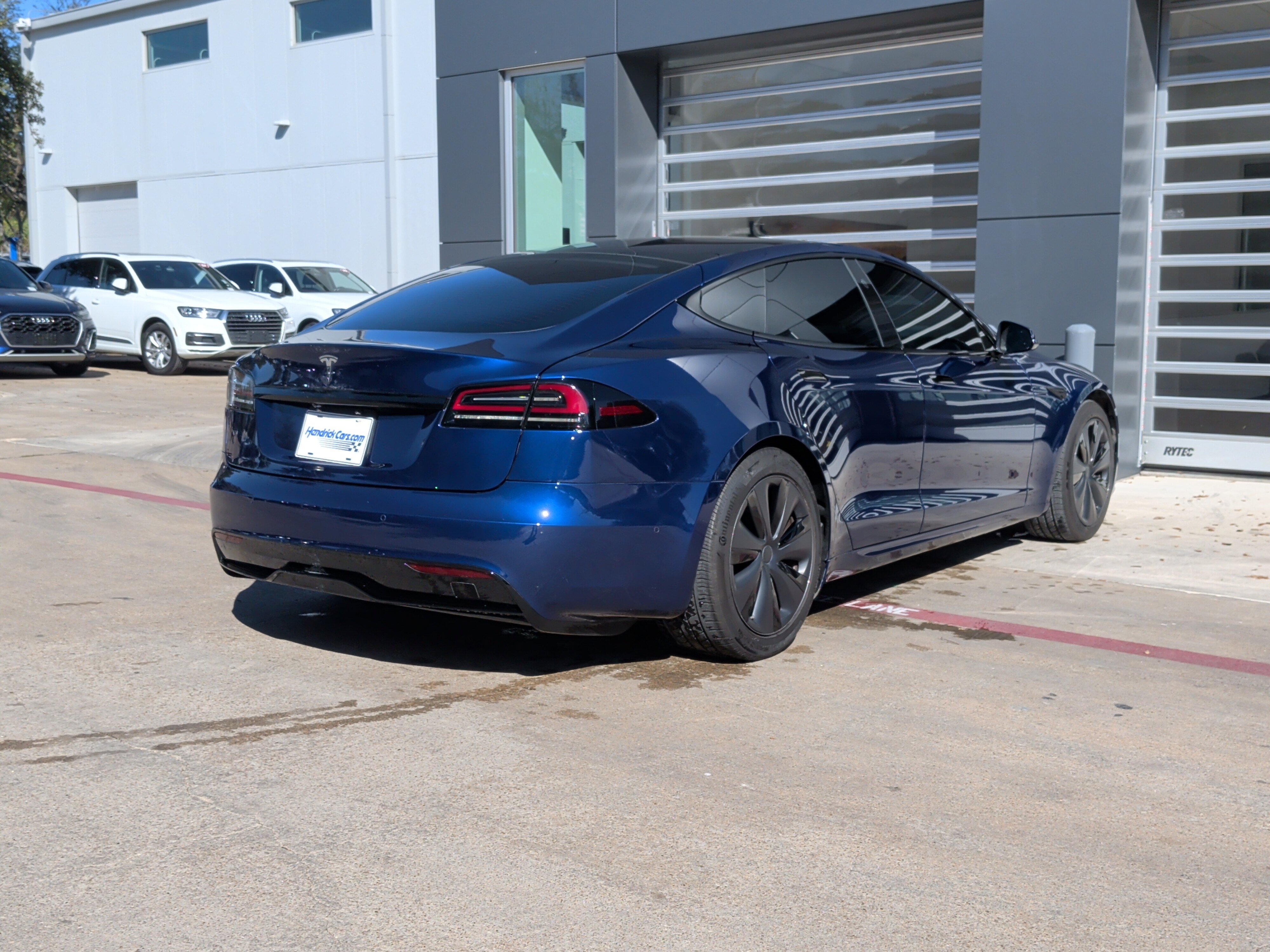 Used 2022 Tesla Model S image 9