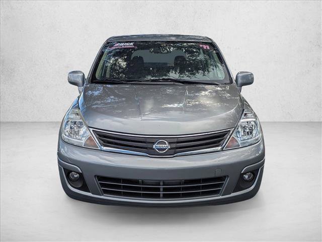 Used 2011 Nissan Versa Hatchback w/ Premium Pkg FWD image 2