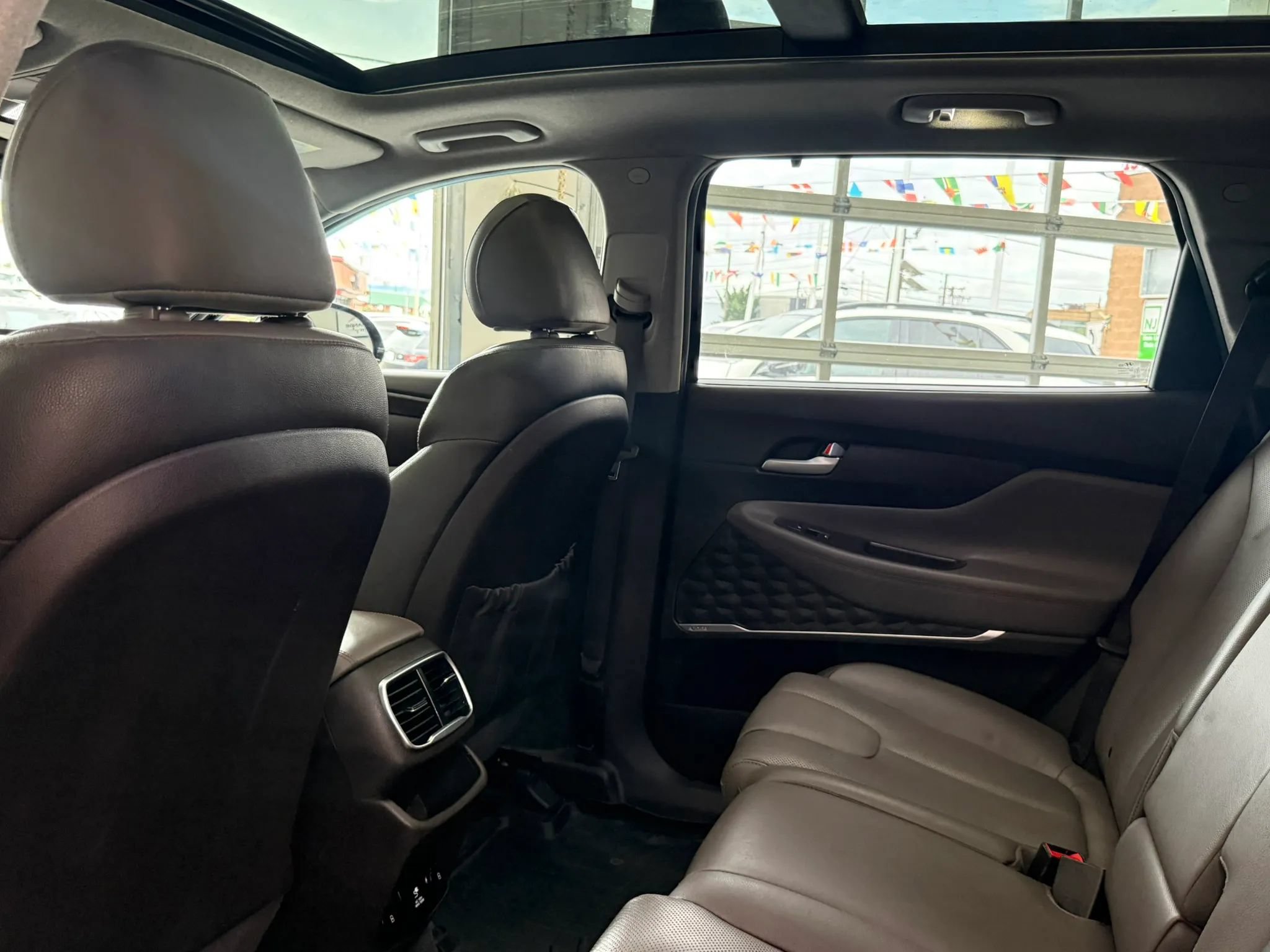 Used 2019 Hyundai Santa Fe AWD w/ Cargo Package image 34