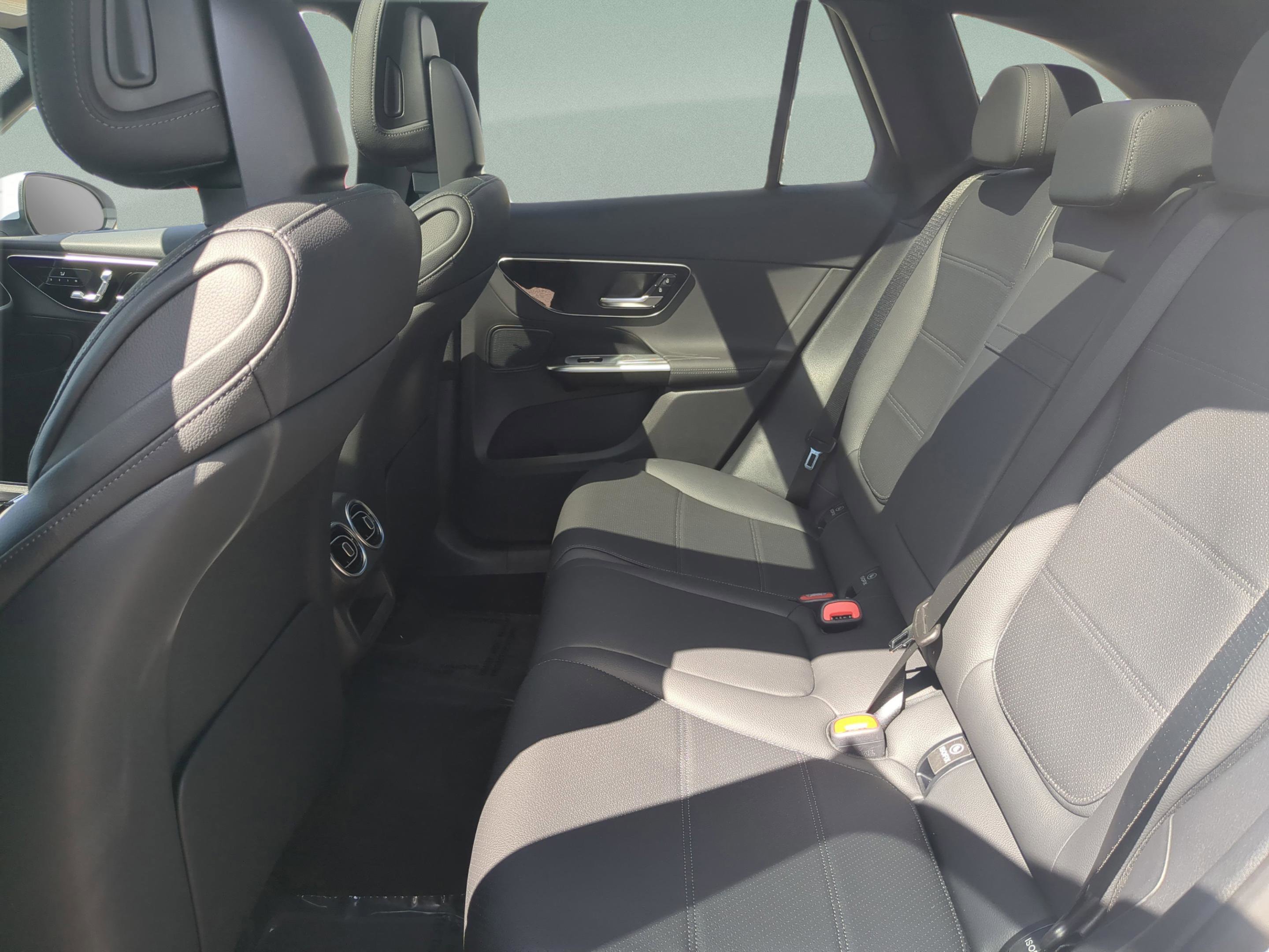 Certified 2026 Mercedes-Benz GLC 300 image 12