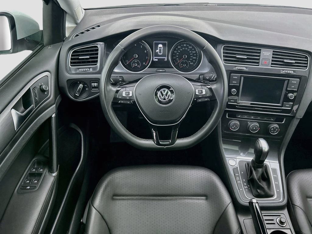 Used 2020 Volkswagen Golf 4-Door FWD image 10