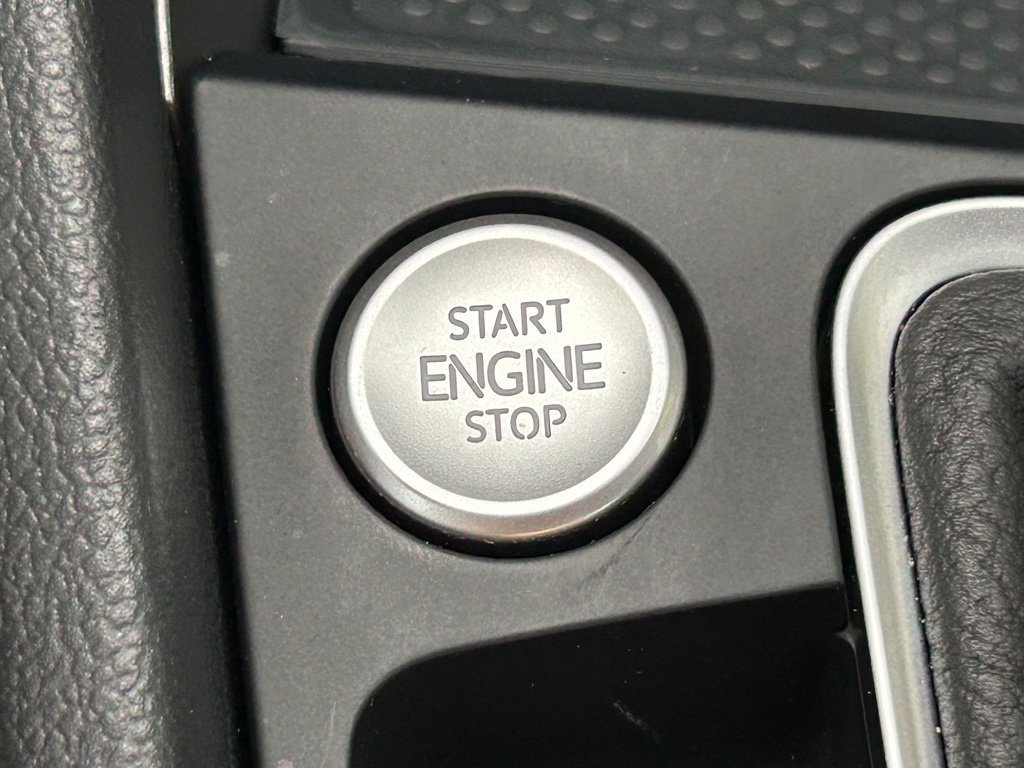 Certified 2026 Volkswagen Jetta SE FWD image 35