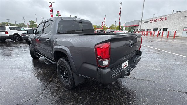 Used 2022 Toyota Tacoma SR5 image 3