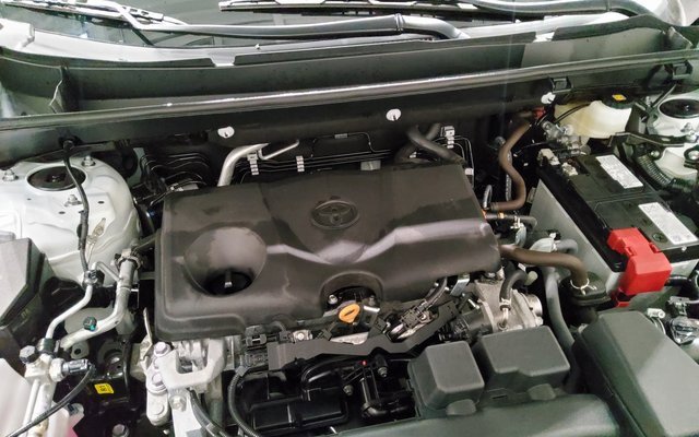 Used 2025 Toyota RAV4 XLE Premium image 50