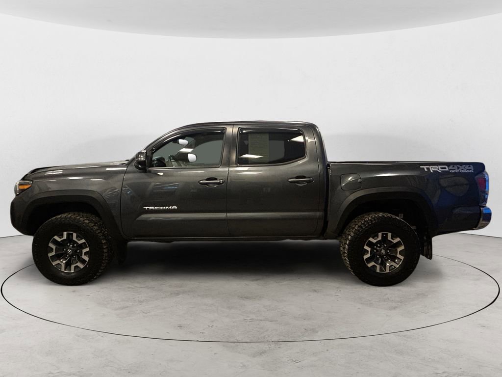 Certified 2023 Toyota Tacoma TRD Off-Road image 2