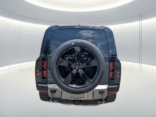 New 2025 Land Rover Defender 110 X-Dynamic SE image 7