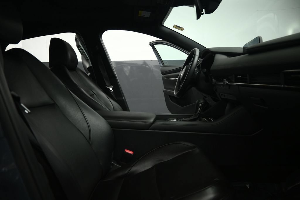Used 2019 MAZDA MAZDA3 Hatchback w/ Premium Package FWD image 53