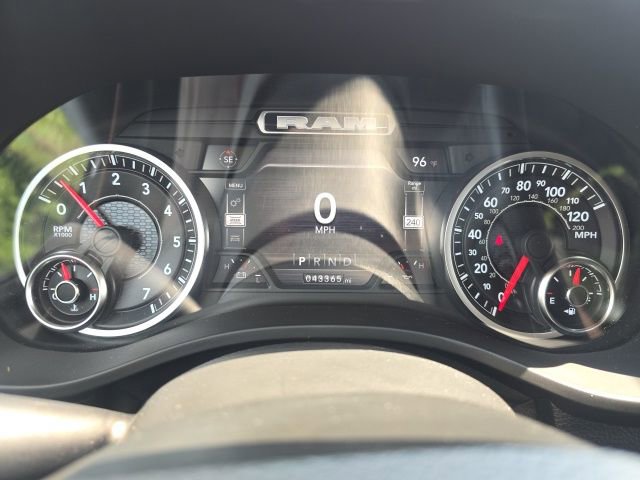 Certified 2022 RAM 1500 Laramie image 12