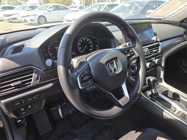 Used 2018 Honda Accord Touring image 13