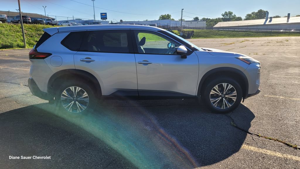 Used 2021 Nissan Rogue SV FWD image 14