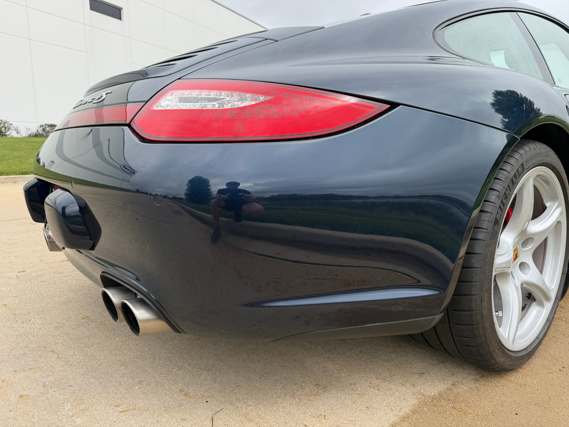 Used 2011 Porsche 911 Carrera 4S AWD/4WD image 25