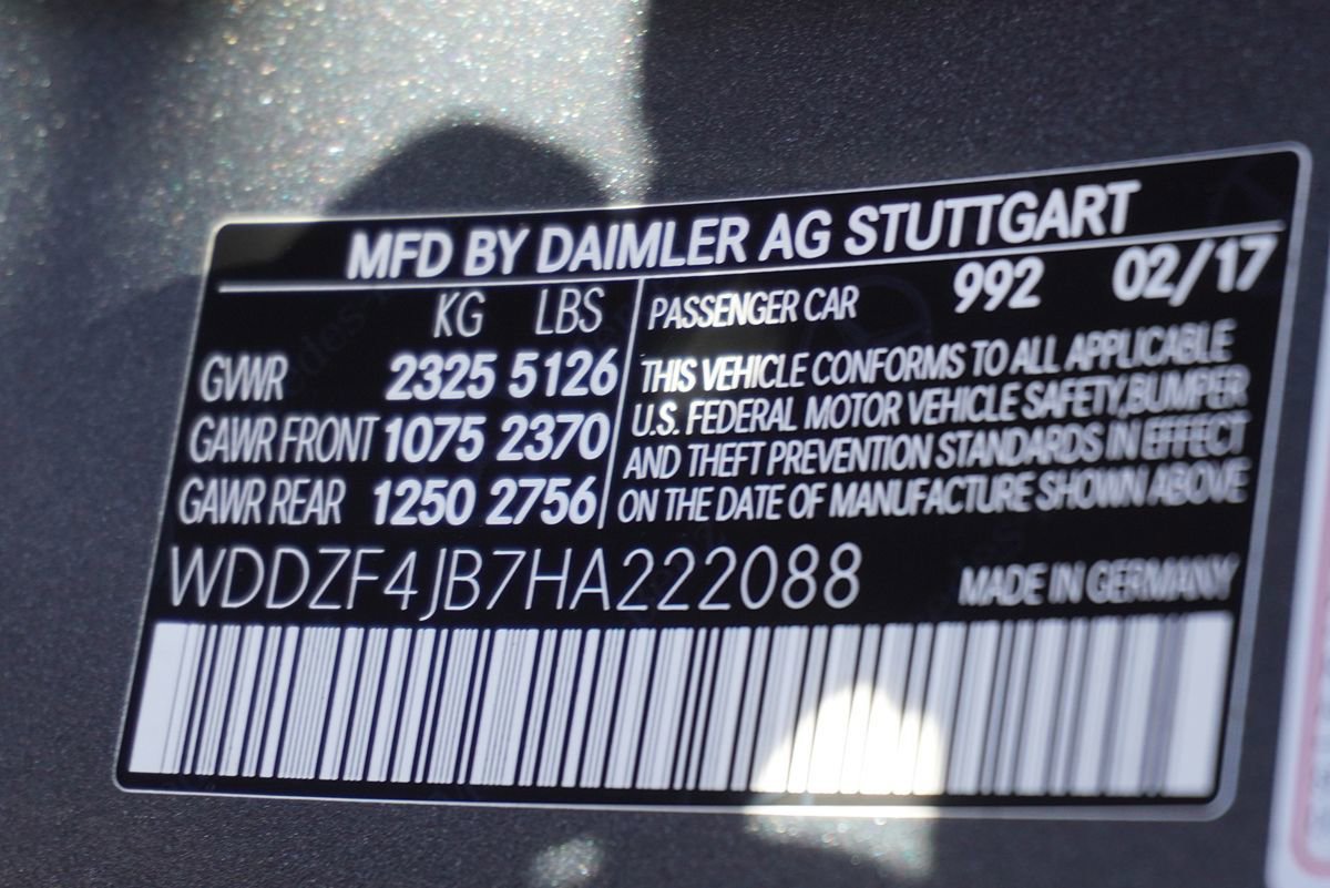 Used 2017 Mercedes-Benz E 300 image 35