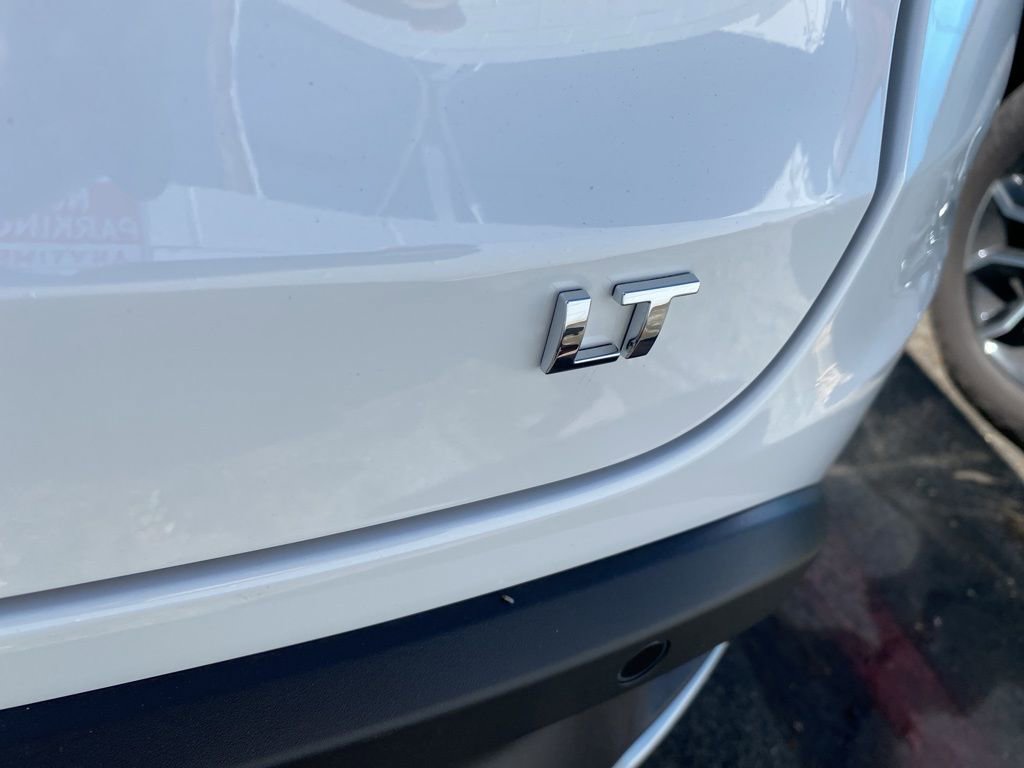 Used 2026 Chevrolet Trax LT w/ Driver Confidence Package FWD image 9