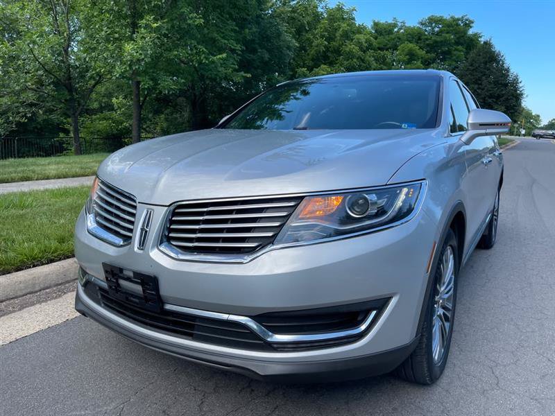 Used 2018 Lincoln MKX Reserve AWD/4WD image 3