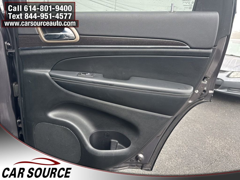 Used 2015 Jeep Grand Cherokee Limited w/ Trailer Tow Group IV image 40