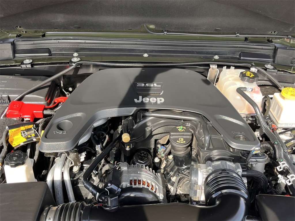 Used 2021 Jeep Gladiator Mojave image 11