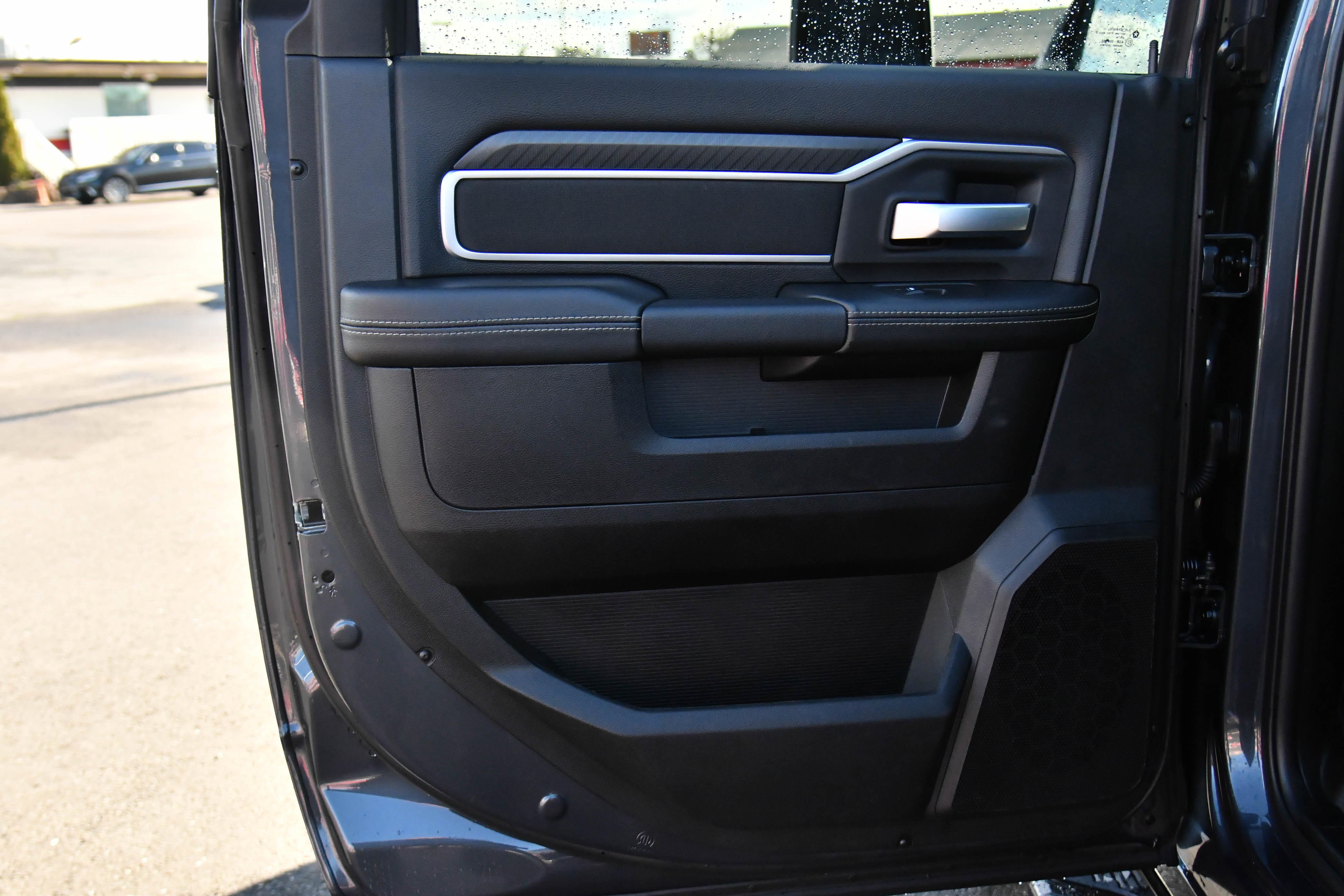 Used 2025 RAM 2500 Big Horn image 38