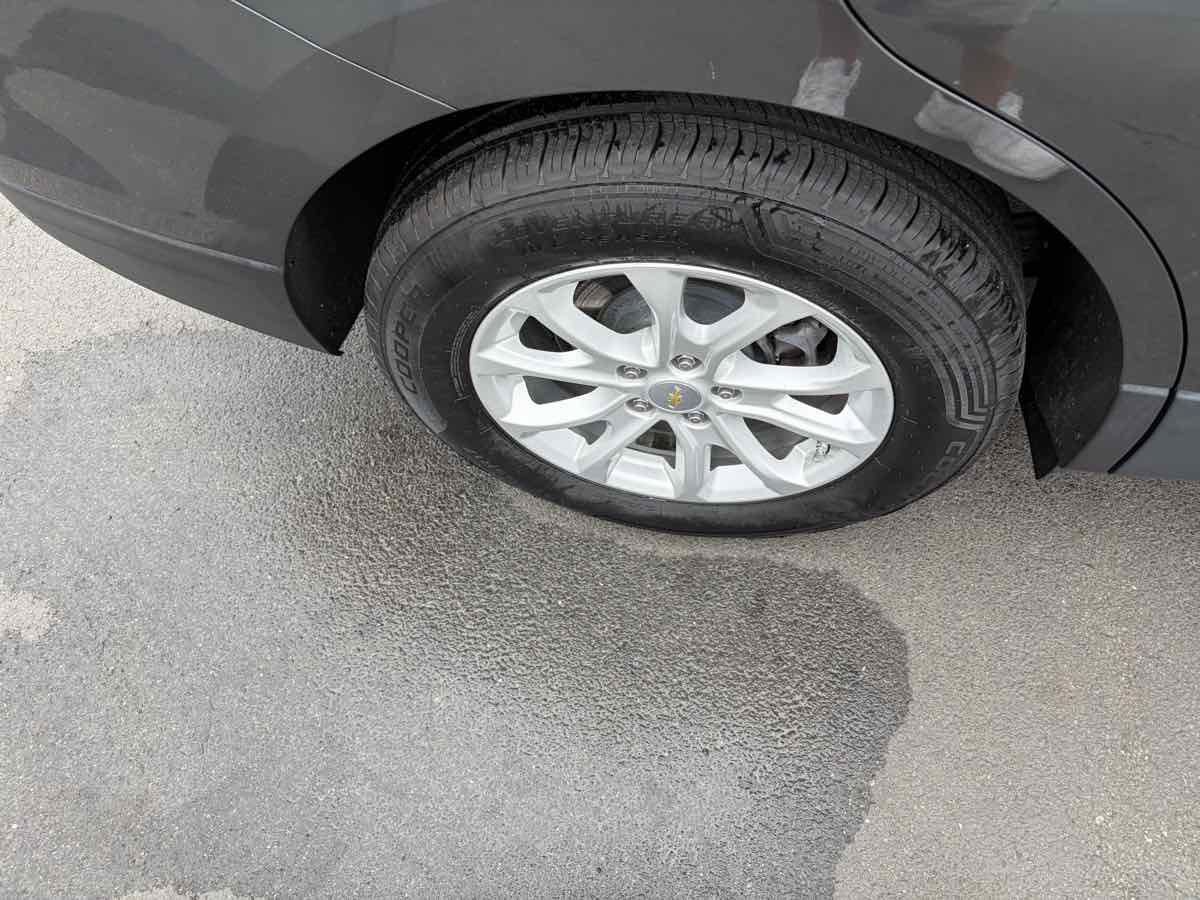Used 2018 Chevrolet Equinox LT AWD/4WD image 30