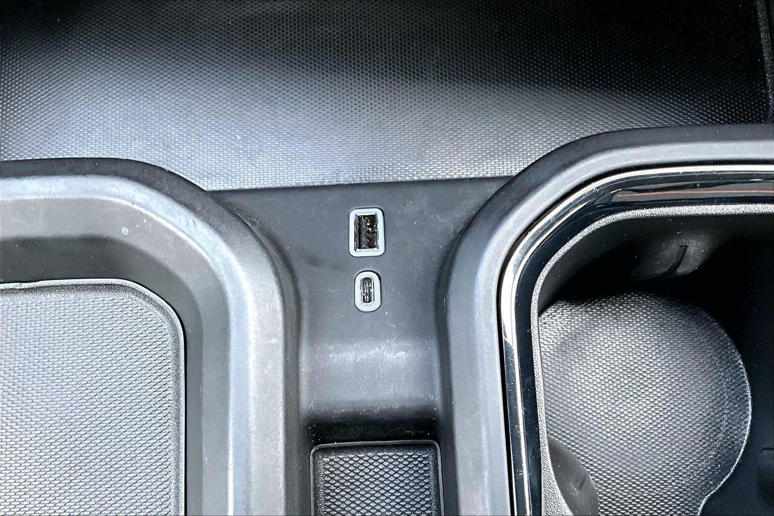 Used 2025 GMC Sierra 3500 AT4 w/ AT4 Premium Plus Package image 34